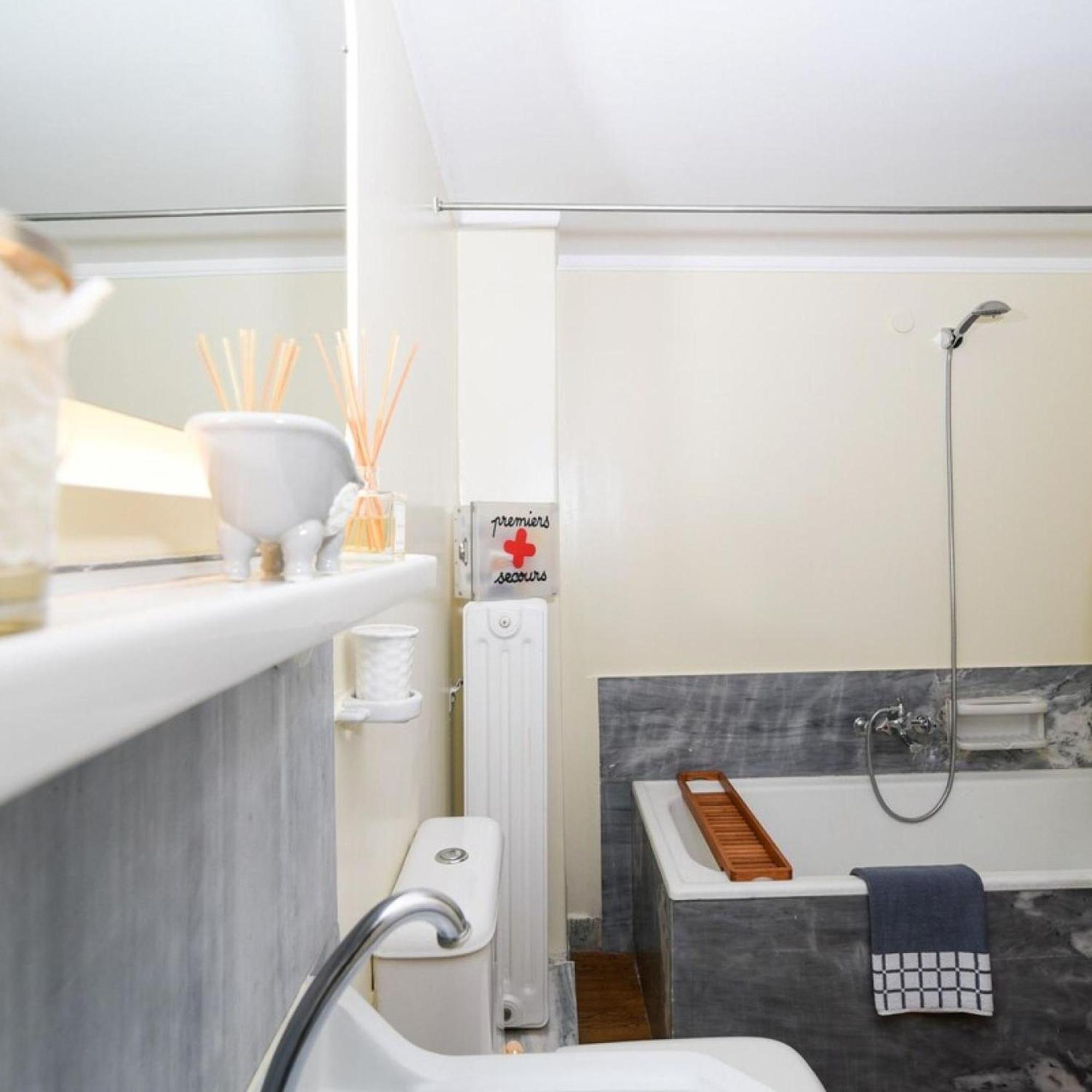 Classy Apartment In The Heart Of Atény Exteriér fotografie